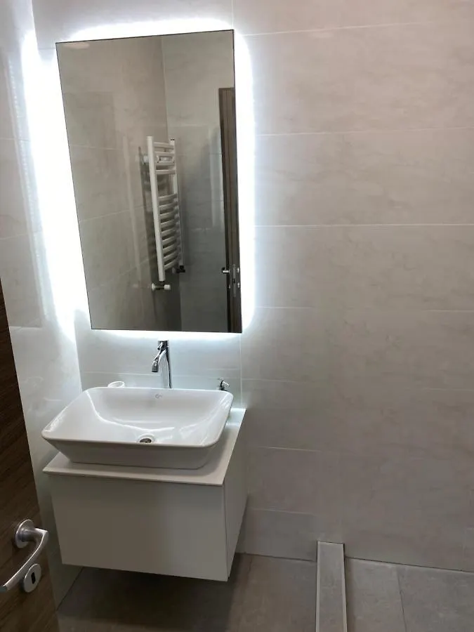 Catedral Apartment Bukareszt 0*,